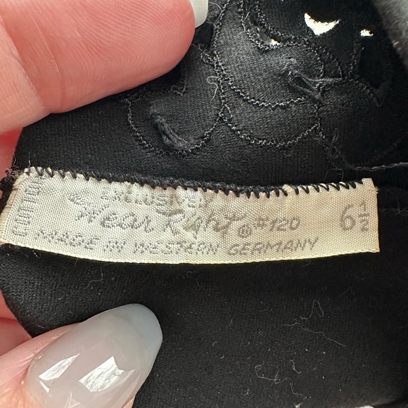 Vintage Wear Right Gloves Black Rhinestone & Cut Outs Size 6.5 - Picture 5 of 10